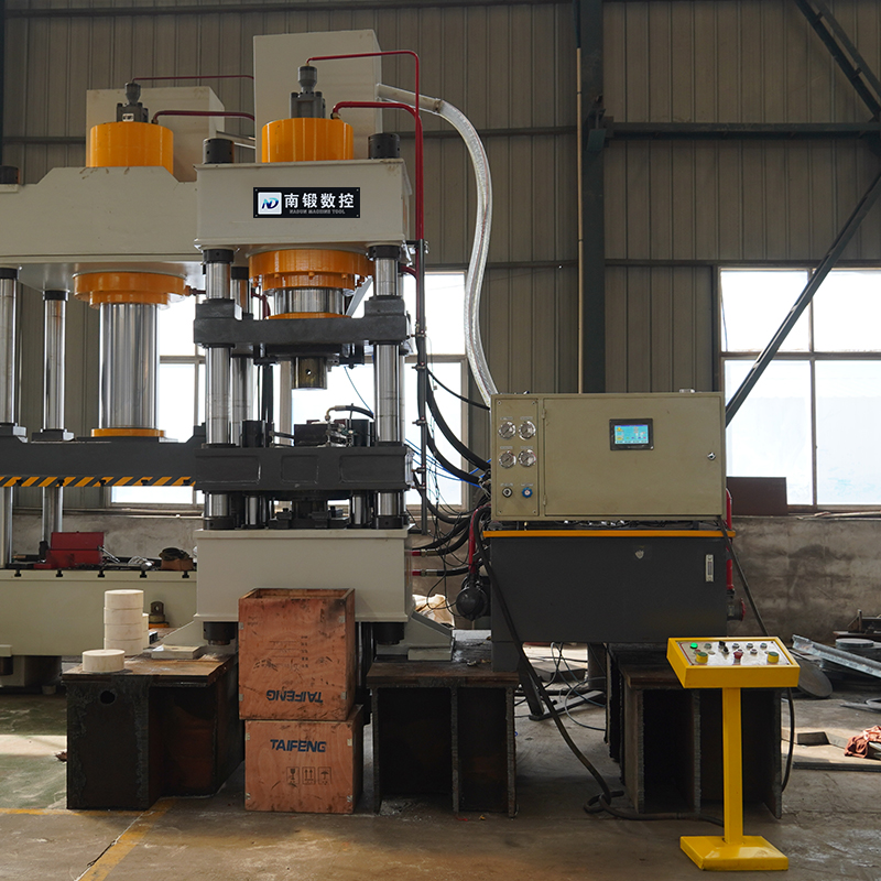 新型舔磚機5公斤牛羊舔磚液壓機400噸鹽磚機