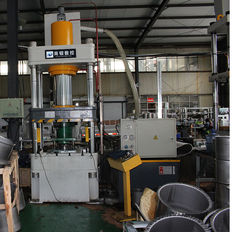 廠家直銷單動(dòng)薄板成型拉伸油壓機(jī)