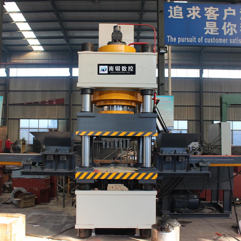 滕州廠家現(xiàn)貨供應315噸三梁四柱液壓機粉末成型油壓機金屬成型液壓機