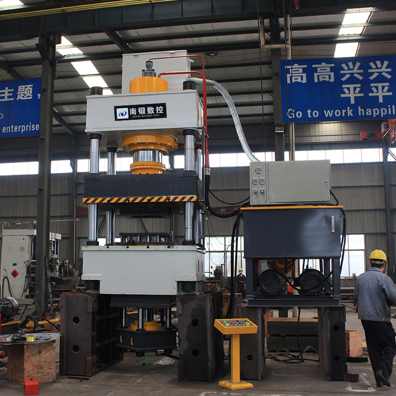 滕州500噸單動薄板液壓機(jī)500t不銹鋼水槽拉伸成型四柱油壓機(jī)