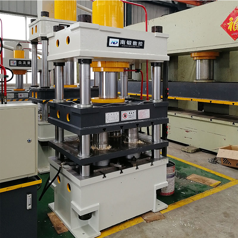 200噸一出四茶餅機圓形茶磚成型四柱液壓機茶葉餅擠壓一次成型四柱油壓機