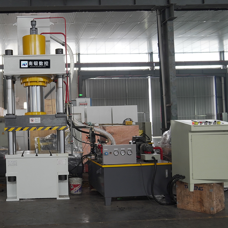 伺服油壓機機油壓力過低的處理方法