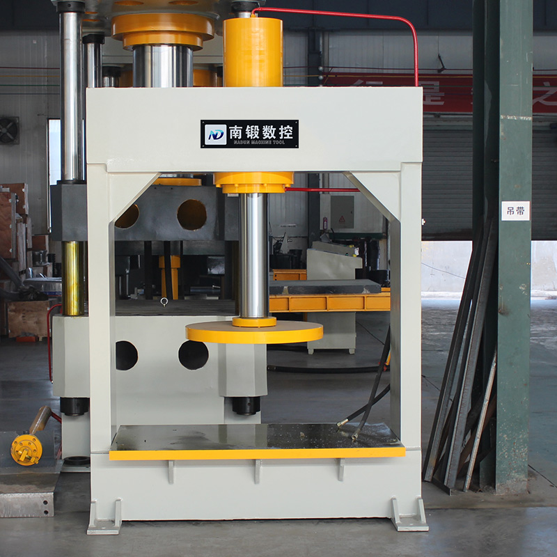 滕州100噸工程車實(shí)心輪胎壓胎機(jī)100噸龍門液壓機(jī)