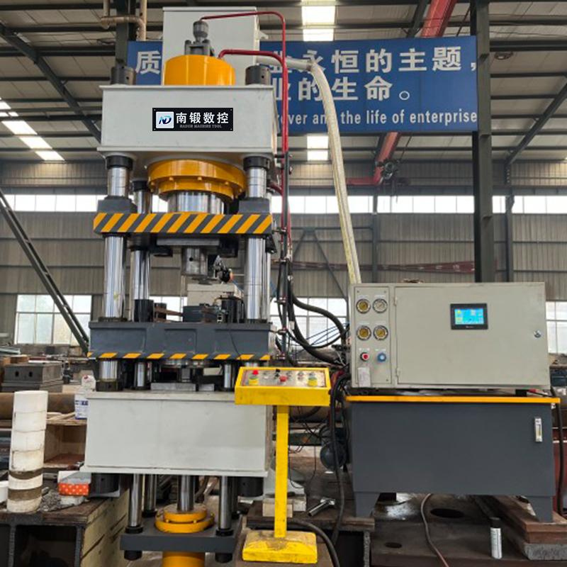 牛羊舔磚油壓機 壓制5KG-10KG鹽磚壓機 滕州南鍛