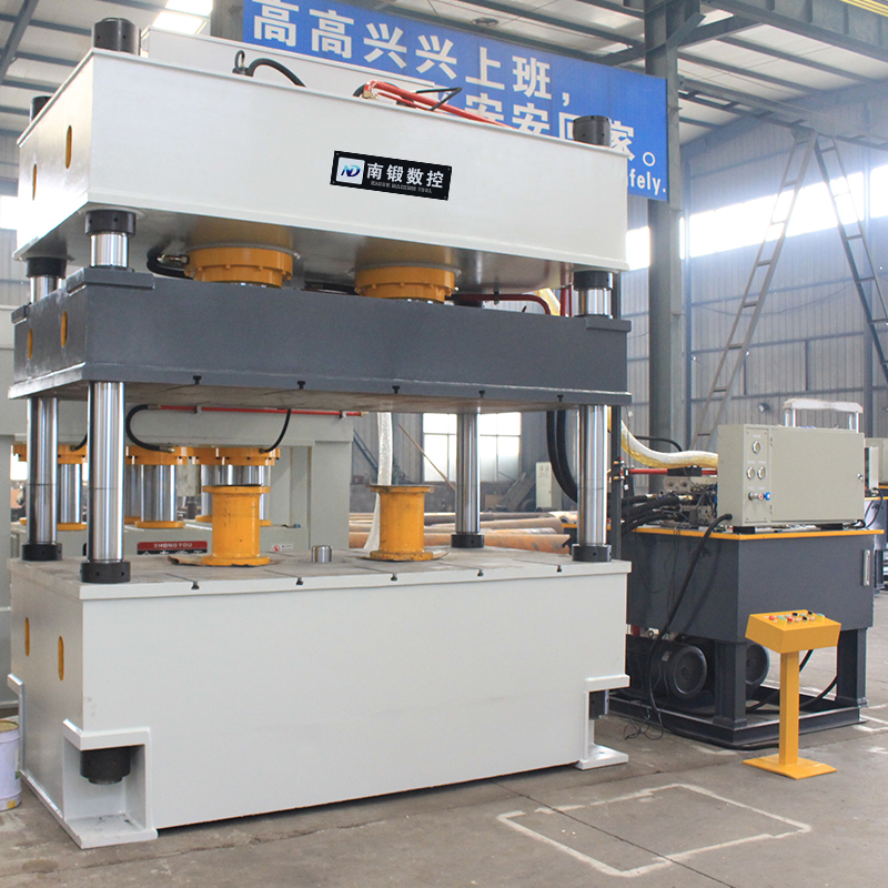 新能源電池殼熱壓成型油壓機(jī) 玻璃鋼成型熱壓機(jī) 滕州