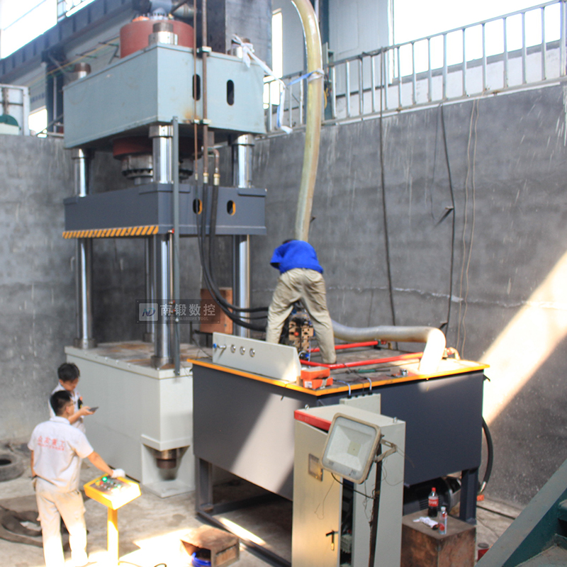 防火玻璃鋼橋架熱壓成型油壓機 1000噸四柱油壓機 