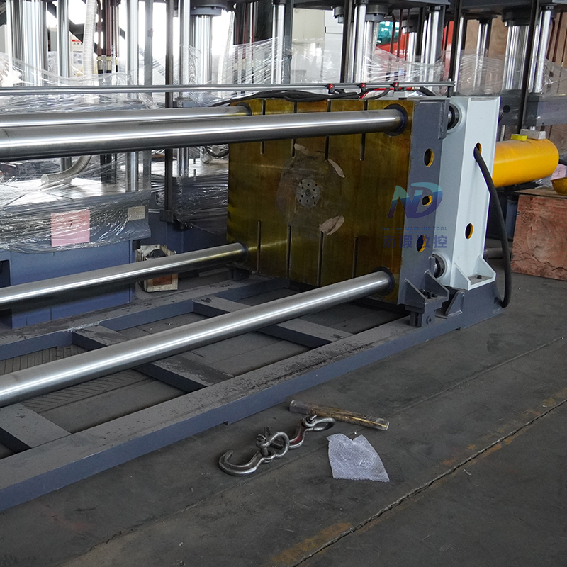 200噸臥式油壓機 三梁四柱臥式壓力機 