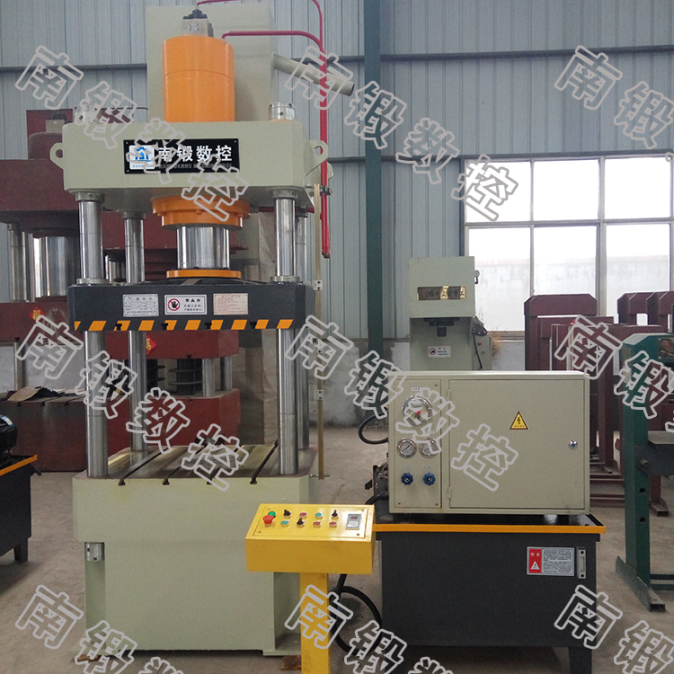 200噸雙缸四柱油壓機