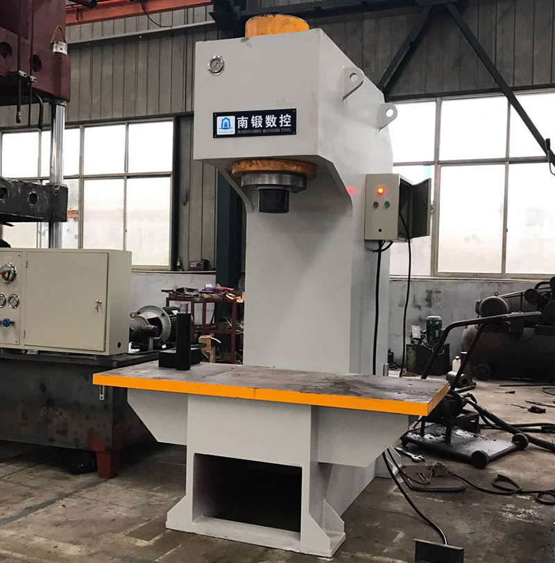 單臂式軸承校正大臺面油壓機