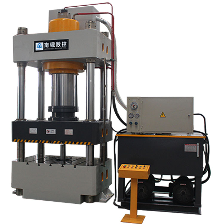 四柱油壓機的使用范圍,怎么選擇?