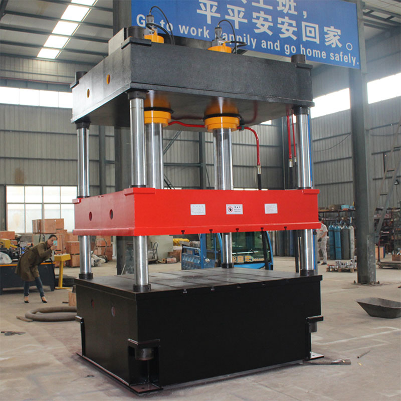 250T 四柱油壓機