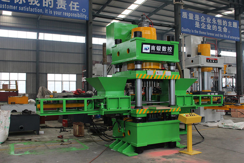 雙色魚餌陶瓷粉末壓塊成型液壓機(jī)自動(dòng)送料一模多出快速成型壓塊機(jī)