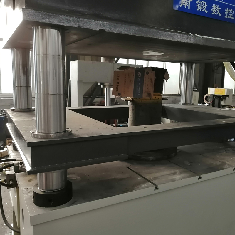 400t硅酸鈣板成型油壓機 新型材料成型油壓機