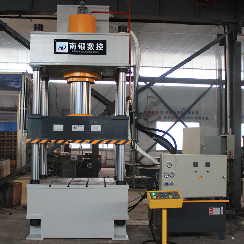 3多噸復合漏糞板成型油壓機，漏糞板液壓機組成結構