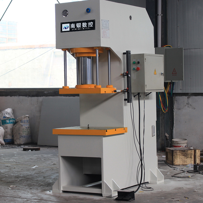 100T單臂油壓機的結構特點，C形油壓機的優勢有哪些？