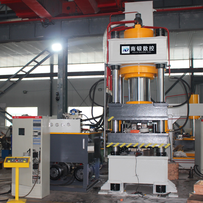 800T鹽磚成型油壓機，牛羊舔磚油壓機