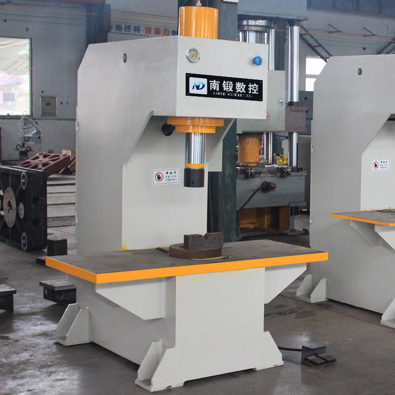 63T單臂油壓機，63TC形壓裝校直油壓機