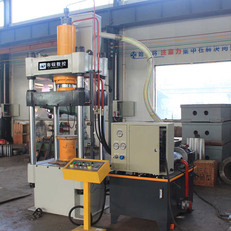 200T三梁四柱油壓機，200噸金屬拉伸成型油壓機