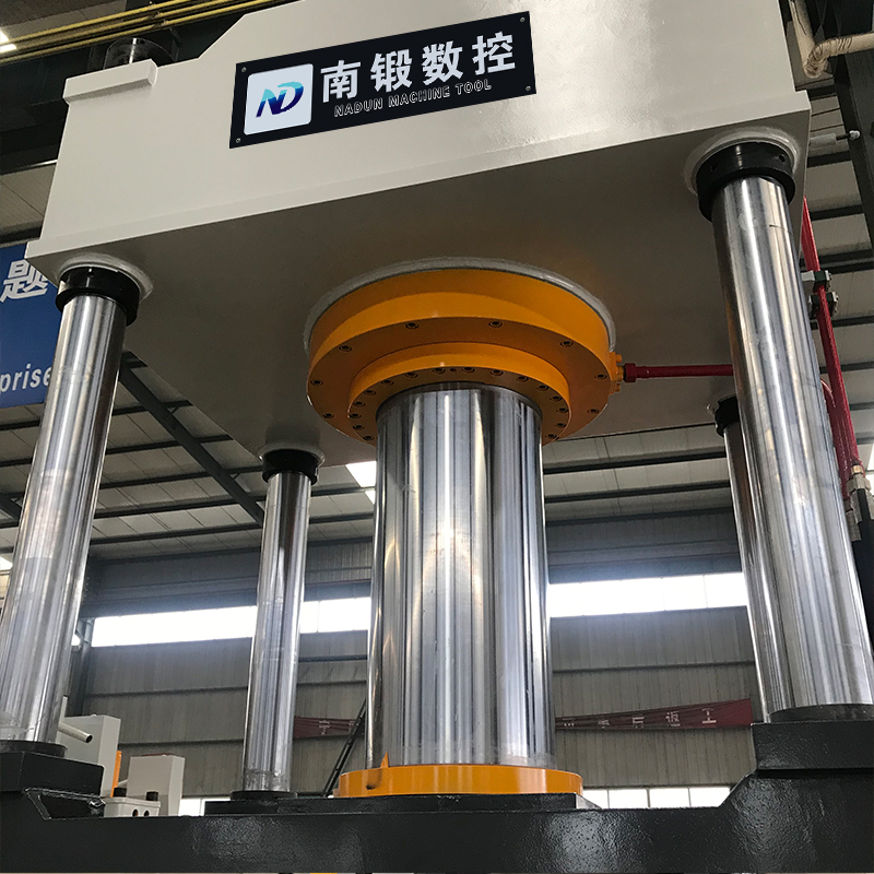 500T三梁四柱油壓機，500噸常規油壓機