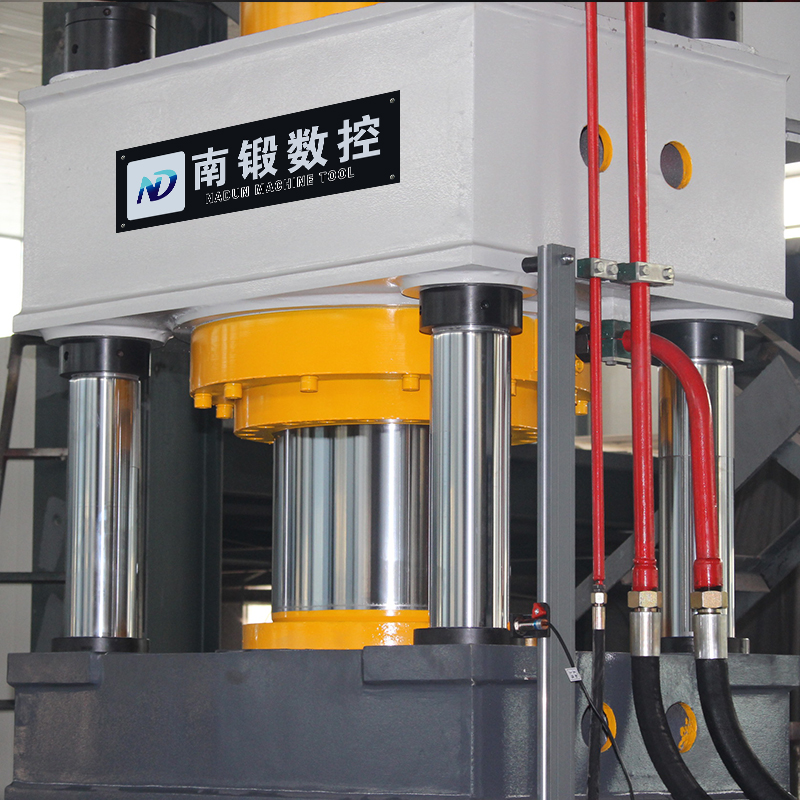 400T三梁四柱油壓機，400T成型油壓機