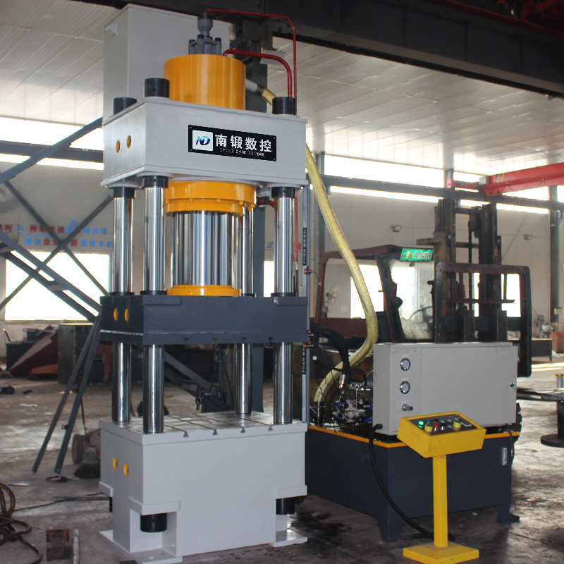 400T三梁四柱油壓機，400T成型油壓機