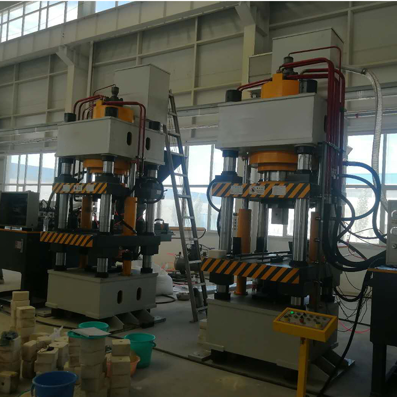 全自動(dòng)粉末成型液壓機(jī)500t牛羊舔磚鹽磚機(jī)10公斤鹽塊油壓機(jī)