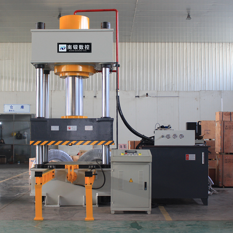 500噸移動工作臺液壓機定子轉子壓磚成型油壓機