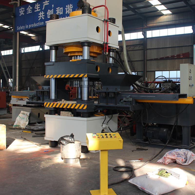 魚餌壓塊機(jī)630噸雙色魚餌塊成型油壓機(jī)