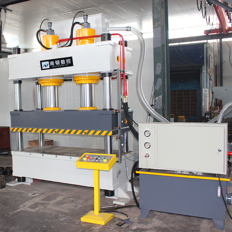 彩石金屬設(shè)備315噸四柱油壓機(jī)成型液壓機(jī)南鍛數(shù)控