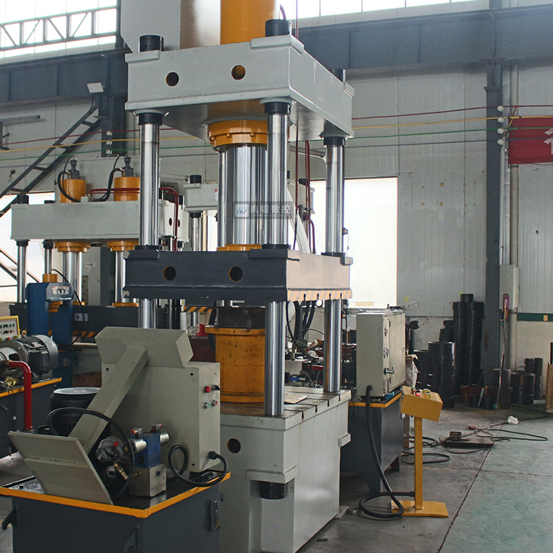 滕州液壓機廠家YQ32-200T三梁四柱油壓機