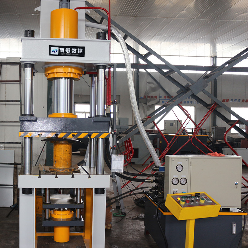 200噸不銹鋼拉伸油壓機金屬薄板成型液壓機南鍛數(shù)控