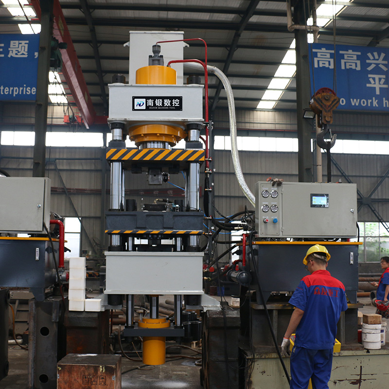 畜牧牛羊舔磚液壓機(jī)315T鹽磚機(jī)5KG礦物鹽營養(yǎng)鹽粉末成型壓力機(jī)