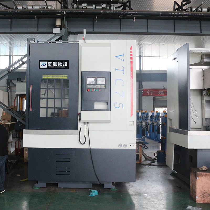 VTC750數(shù)控立車輪轂剎車鼓自動(dòng)鼓切削立車