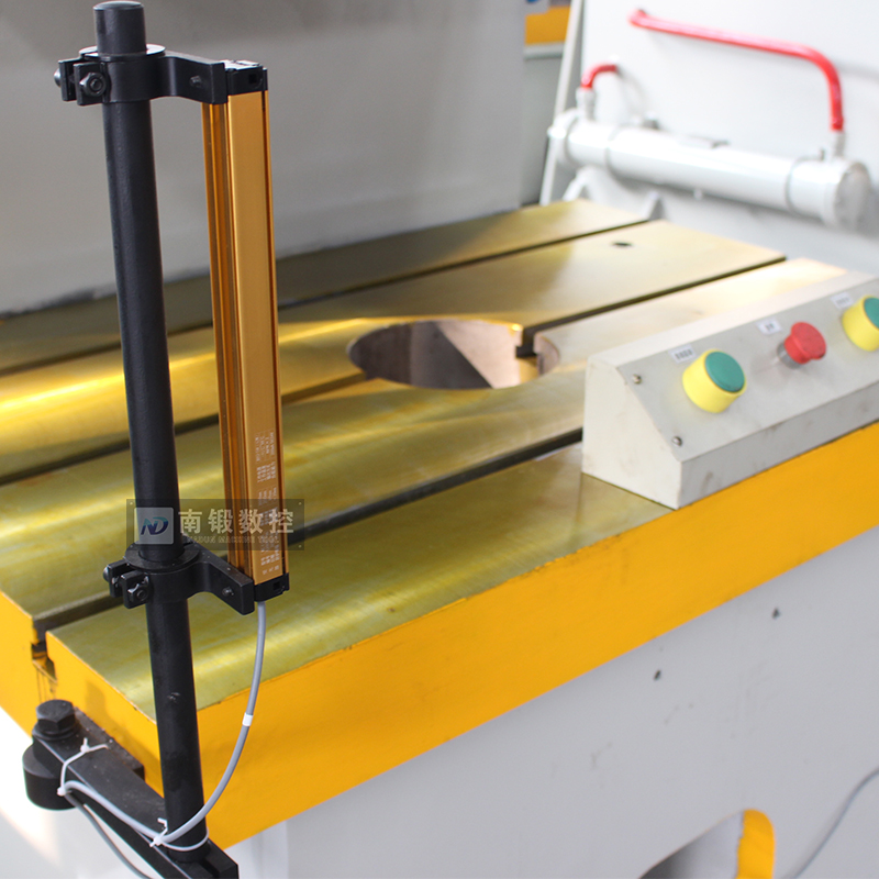 液壓沖125噸沖床快速沖壓沖孔液壓機