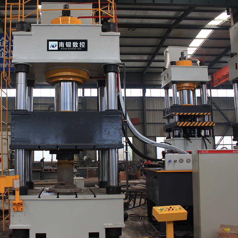 630噸油壓機三梁四柱液壓機定制壓力機